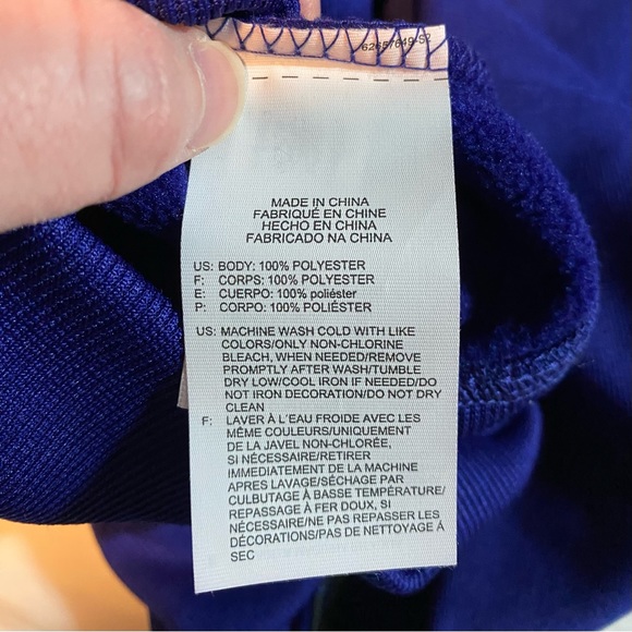 NWT Reebok Zip Up Hoodie - Picture 4 of 5